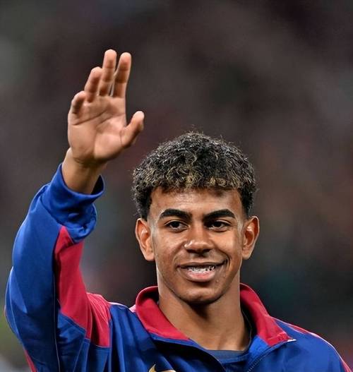 记者：米兰想租借+可选买断引入加蒂，但遭到尤文拒绝（记者称：米兰欲租借加蒂并附买断选项，尤文已拒绝）