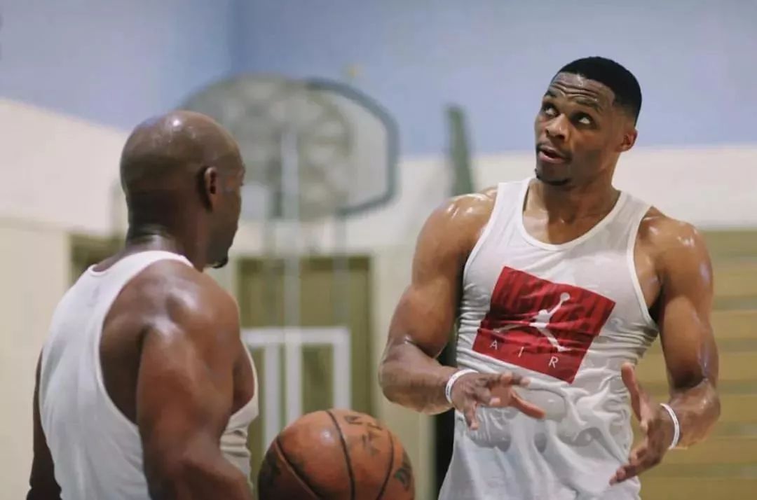 国足热身赛小胜乌兹别克斯坦（国足友谊赛险胜乌兹别克斯坦）