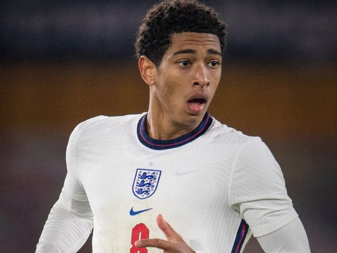 全欧哄抢！记者：利物浦切尔西曼城热刺关注19岁前锋迪奥曼德，标价一亿（记者：欧洲豪门围抢！利物浦、切尔西、曼城与热刺盯上19岁锋线新星迪奥曼德，标价达一亿）