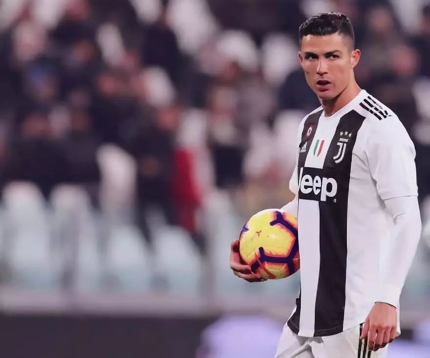 河南球迷在看台打出TIFO：United as one，we make history（河南球迷看台TIFO亮相：团结如一，共创历史）