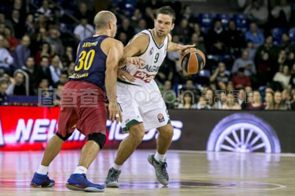 马刺主帅：文班今日将继续作为替补出战，并受到出场时间限制（马刺主教练：文班今日仍将以替补身份出战，出场时间将被限制）