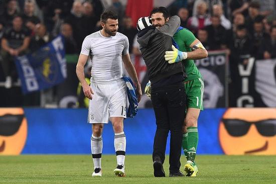 米体：罗马想在冬窗从马竞签拉斯帕多里，已经联系球员经纪人（米体：罗马瞄准冬窗从马竞引进拉斯帕多里，已与其经纪人沟通）