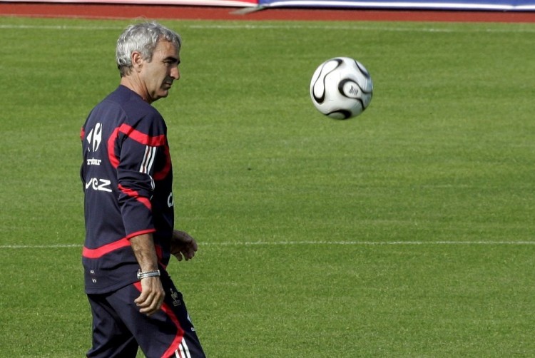 葡萄牙11月大名单：C罗领衔，菲利克斯、莱奥、B费在列（葡萄牙公布11月国家队名单：C罗领衔，菲利克斯、莱奥、B费入选）