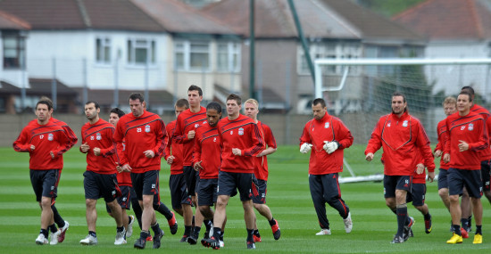 欧冠第6轮战报：阿森纳全胜领跑，拜仁国米等豪强分列前八（欧冠第6轮综述：阿森纳全胜登顶，拜仁国米等豪门占据前八）